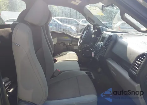 2017 Ford F-150 Xl z USA, uszkodzony, nr VIN 1FTMF1CP0HKD67320